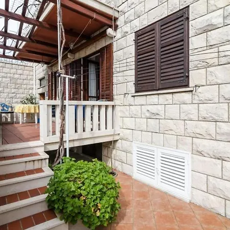 Vujovic - Studio With Terrace Appartement *